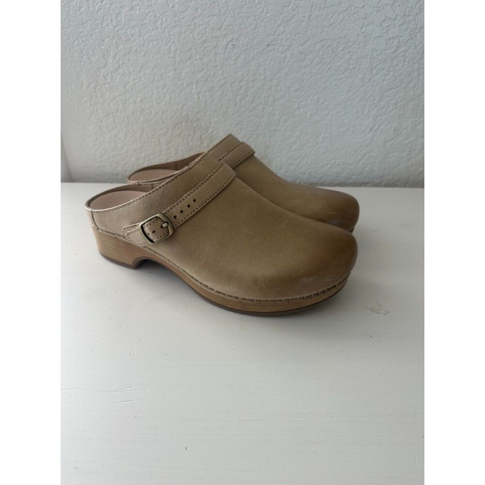 Dansko Berry Milled Burnished Mules Clogs Tan Women's Size 39 US 8.5-9 - Picture 4 of 8